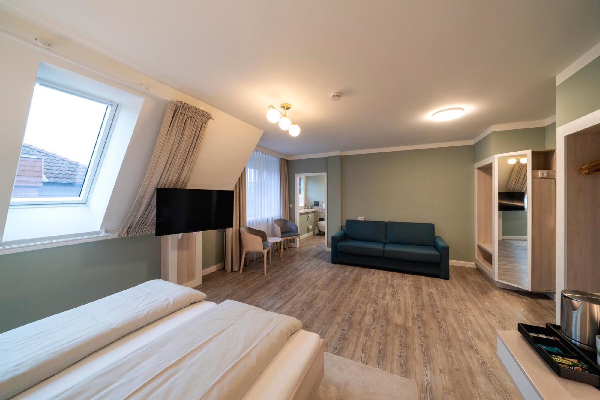 Hotel Gasthaus Zur Linde Seevetal Exteriör bild