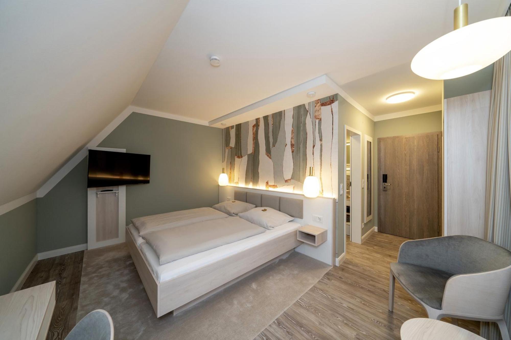 Hotel Gasthaus Zur Linde Seevetal Exteriör bild