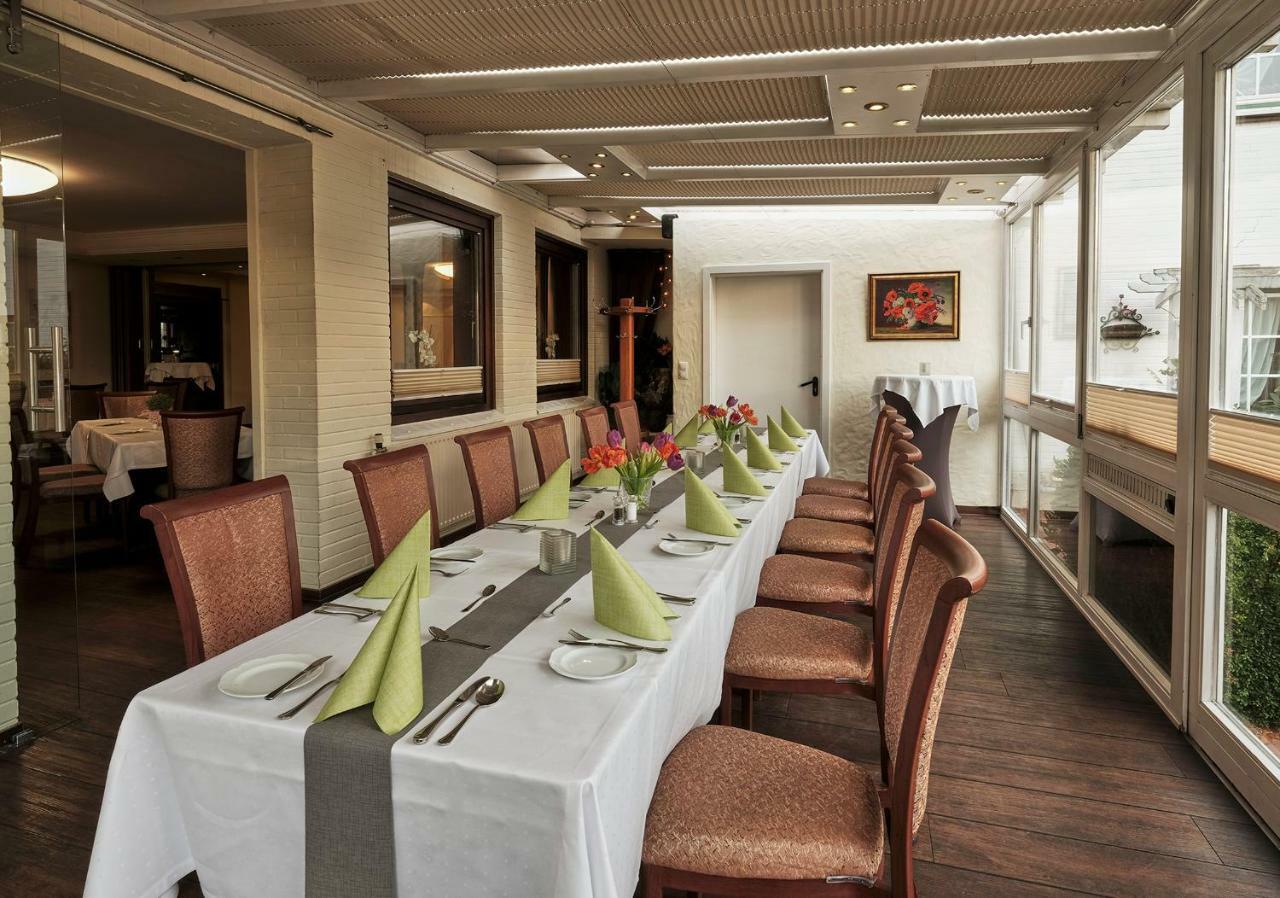 Hotel Gasthaus Zur Linde Seevetal Exteriör bild