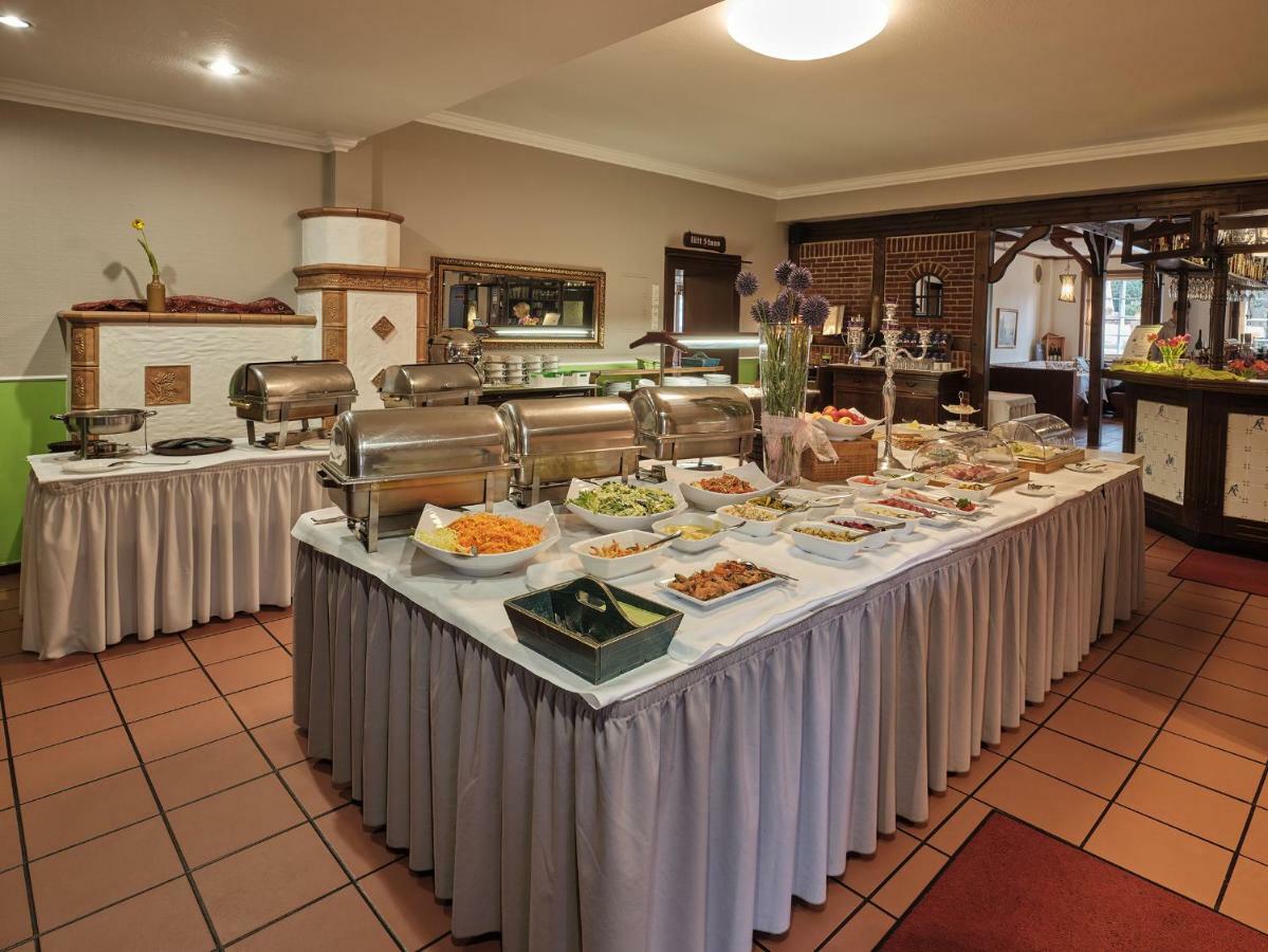 Hotel Gasthaus Zur Linde Seevetal Exteriör bild
